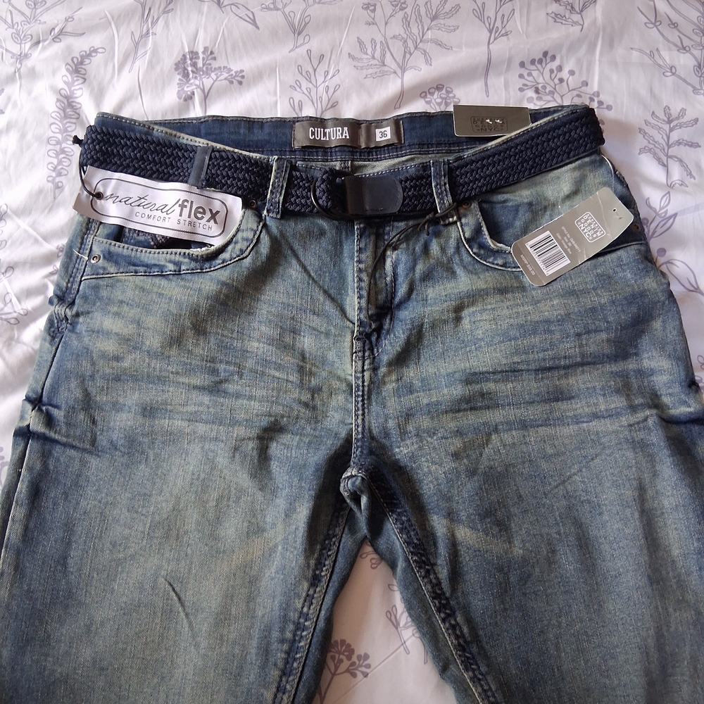 Cultura Men's Blue Short Jeans